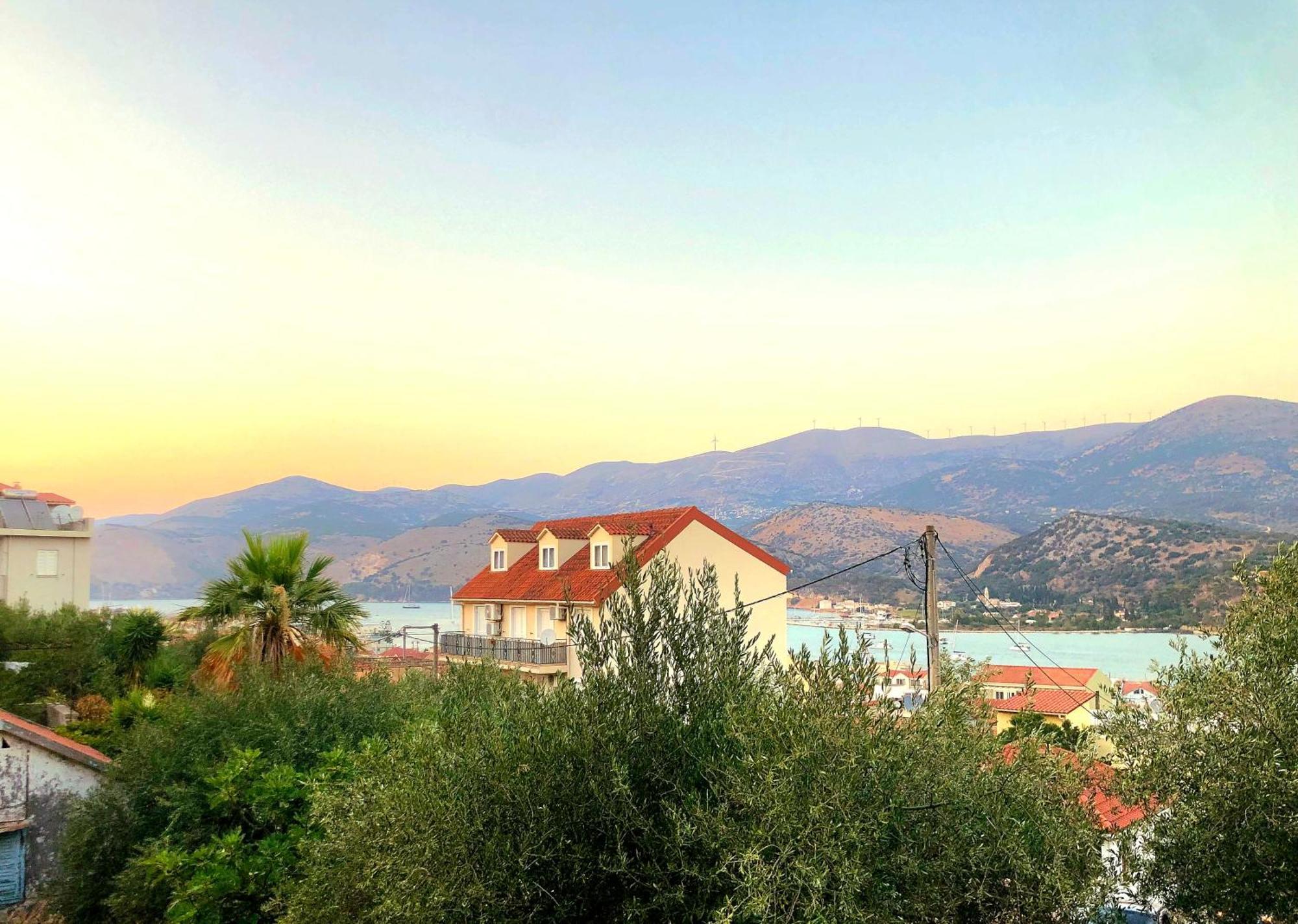 Unique View Apartments Argostoli  Eksteriør billede